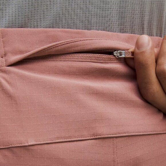 Lululemon NWT Mile Maker Ripstop Short - Picture 4 of 10